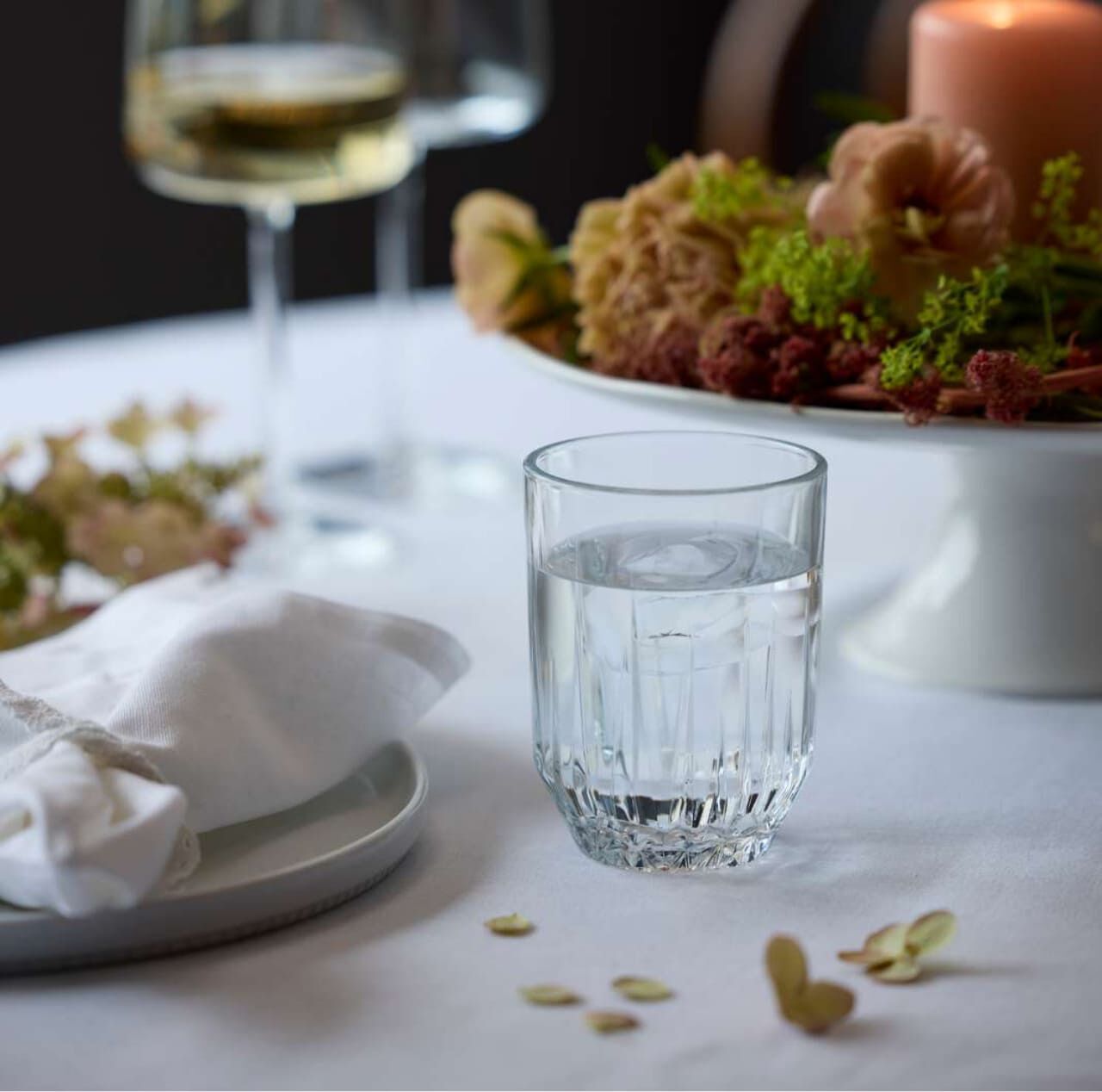 ASTRID-SERIEN ASTRID-SERIEN